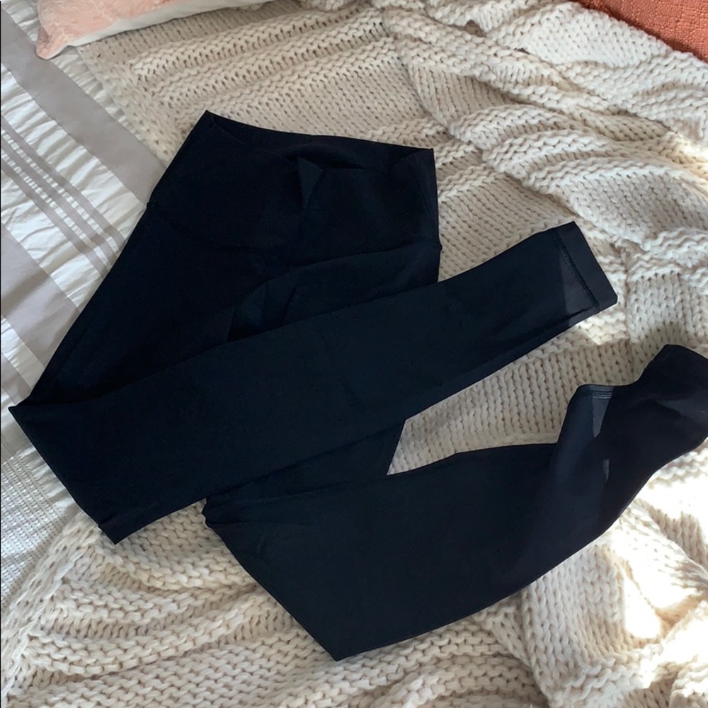 Lululemon leggings size 4